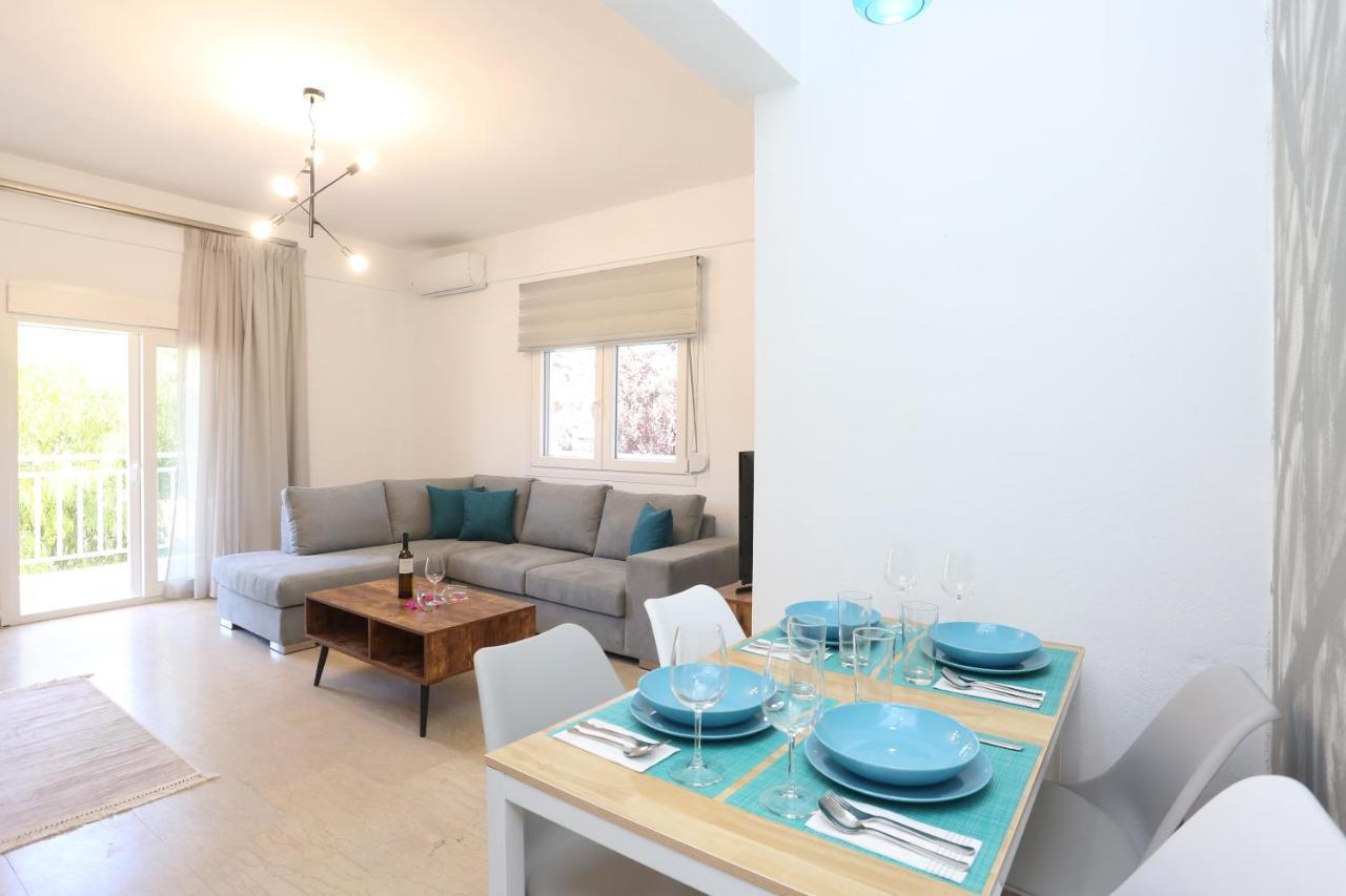 Mare Monte Luxury Apartments 1 네아 스키오니 외부 사진