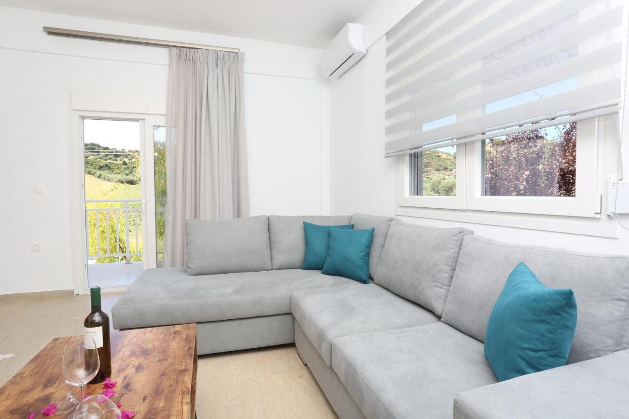 Mare Monte Luxury Apartments 1 네아 스키오니 외부 사진