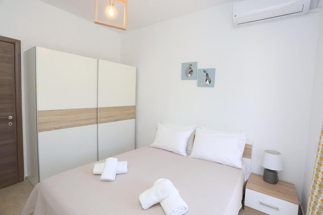 Mare Monte Luxury Apartments 1 네아 스키오니 외부 사진